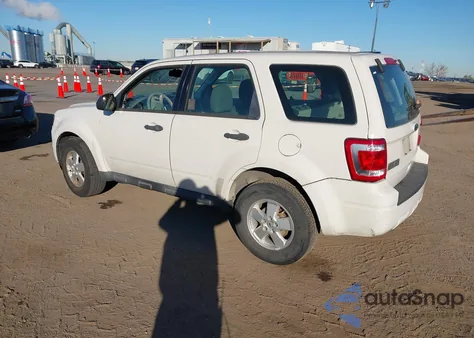 2011 Ford Escape Xls from USA, damaged, VIN 1FMCU0C75BKB70352